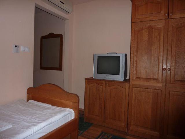Bed and Breakfast Naspolya Panzio Es Etterem Bátaapáti Zimmer foto